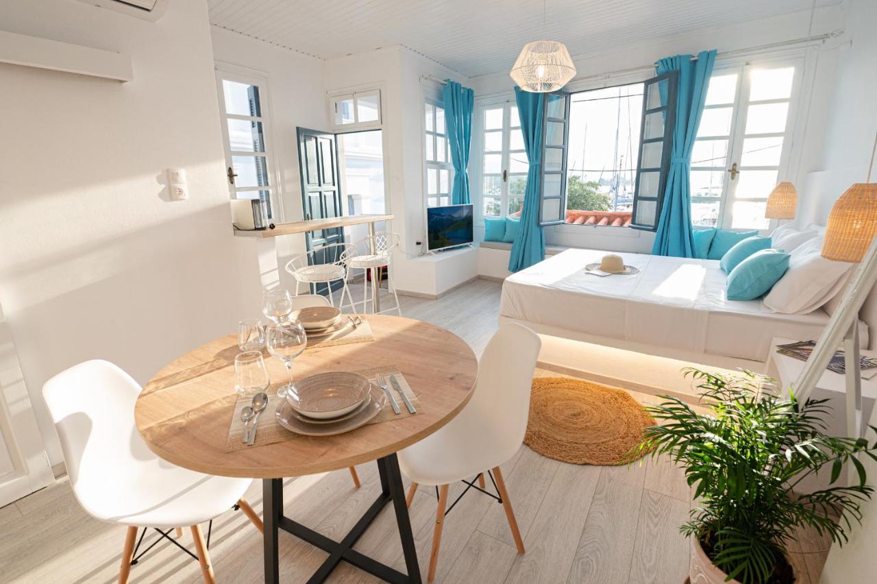 The White Rose Apartment Poros Town Zewnętrze zdjęcie