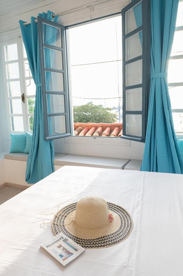 The White Rose Apartment Poros Town Zewnętrze zdjęcie